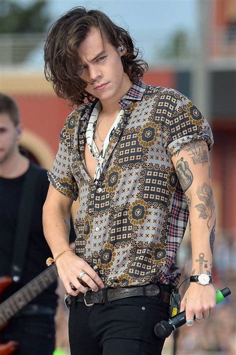 harry styles outfit inspo|30 Best Harry Styles Outfits and Fashion of All Time